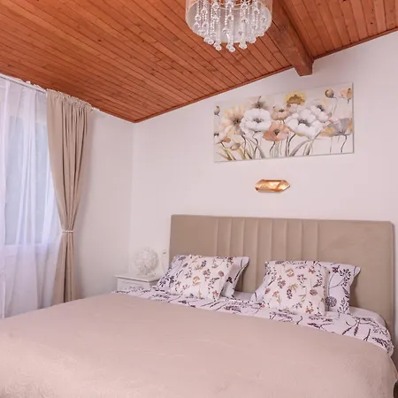 Apartment Apartment Ilisa *