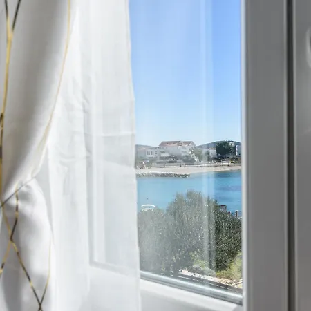 Apartment Ilisa * Rogoznica (Sibenik-Knin)