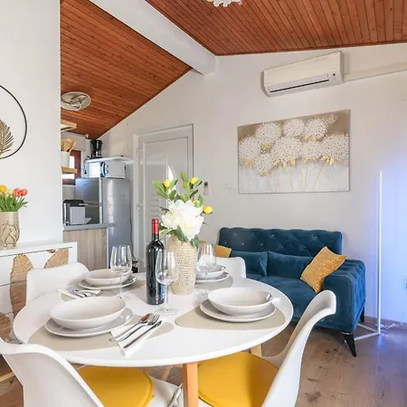 Apartment Apartment Ilisa Rogoznica (Sibenik-Knin)